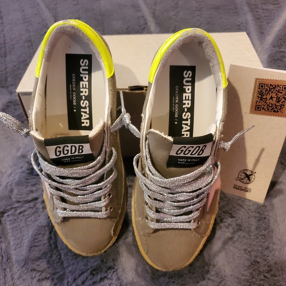 Golden Goose Sneakers *EXCELLENT CONDITION - Picture 5 of 13
